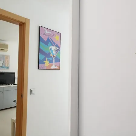 Del Parque Flats Pina Apartment